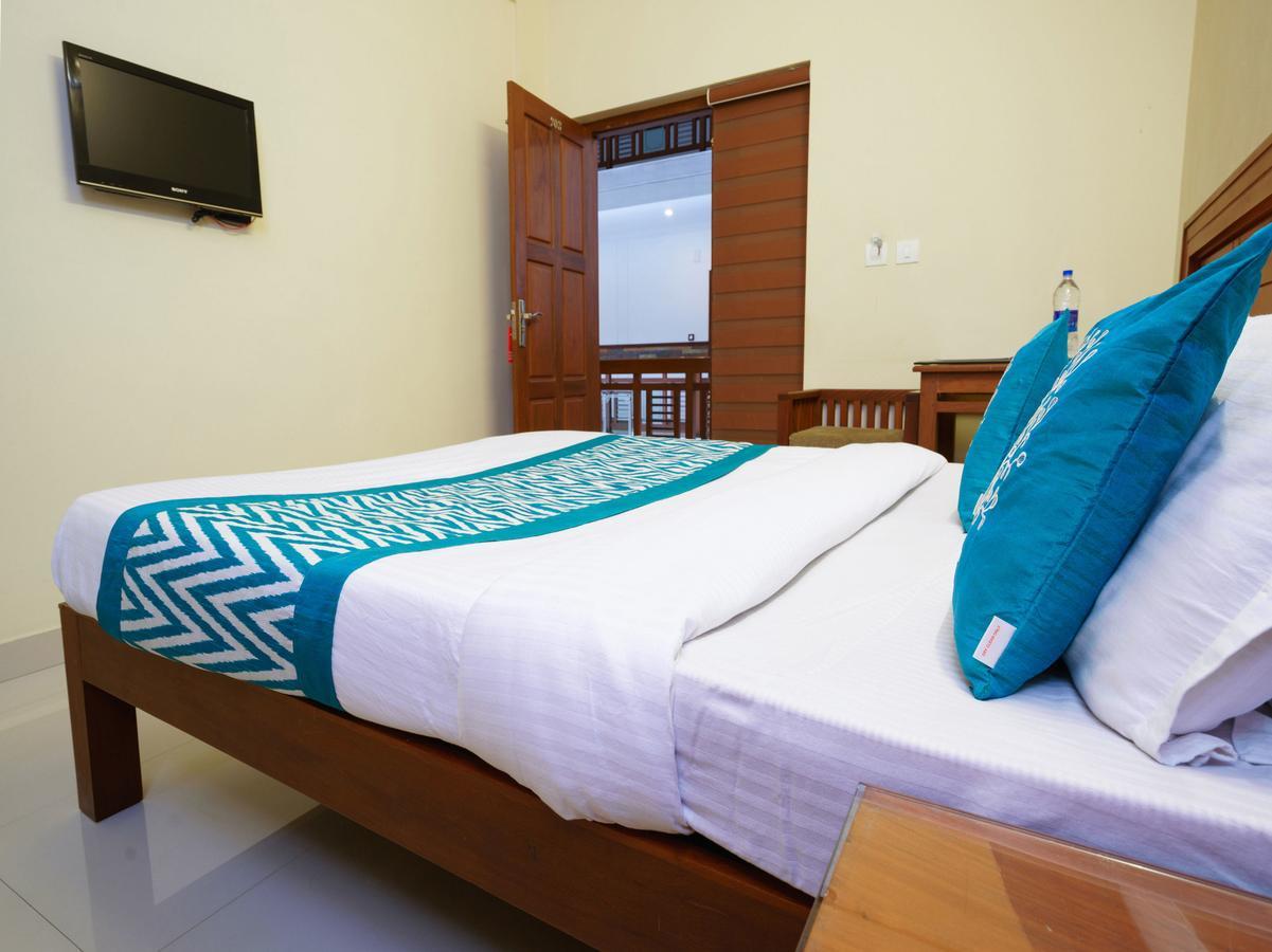 Oyo 9404 Hotel White Fort Mananthavadi Kültér fotó