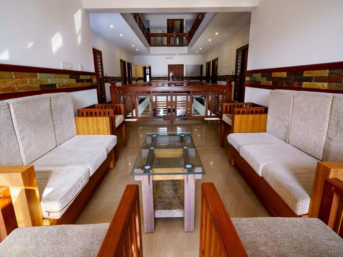 Oyo 9404 Hotel White Fort Mananthavadi Kültér fotó