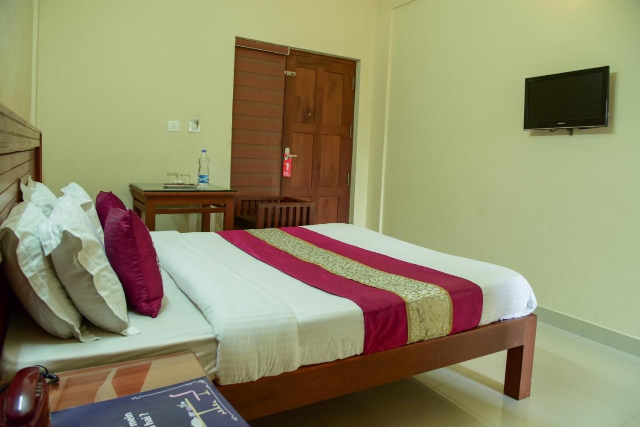 Oyo 9404 Hotel White Fort Mananthavadi Kültér fotó